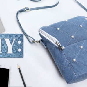 FANTASTIC DIY TUTORIAL OLD JEANS REUSE IN A CUTE QUILTED BAG SPENDING ONLY 2$